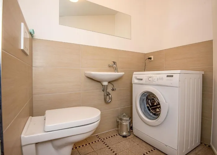 Eliese By Interhome Apartment Suhl